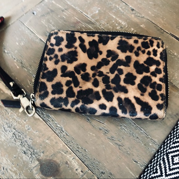 Stella & Dot Cheetah wallet- Like New! - Picture 6 of 6